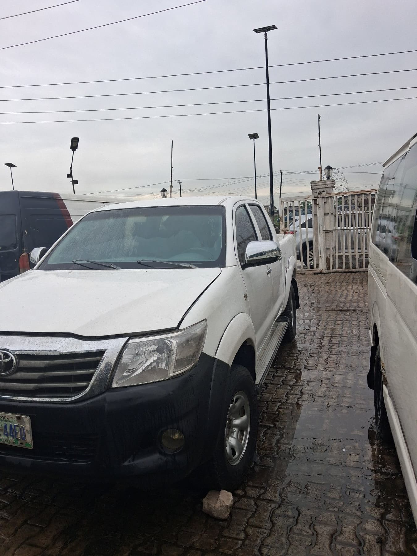 2012 toyota hilux